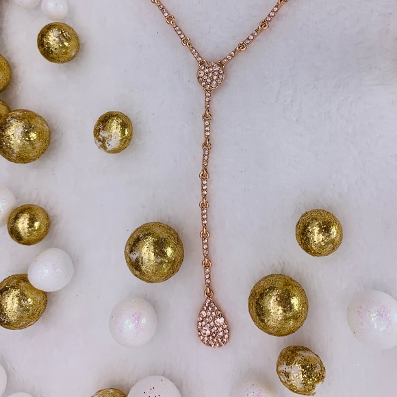 Scattered Crystals Adjustable Lariat Necklace - Picture 5 of 13